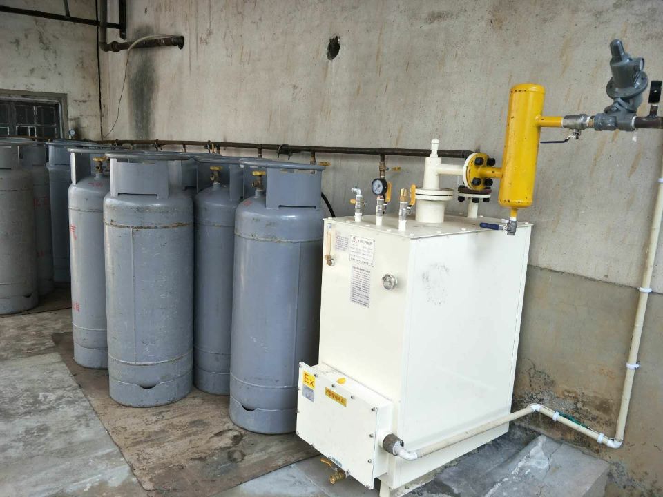 100KG山东气化器 中低压套装专业配套1吨燃气锅炉